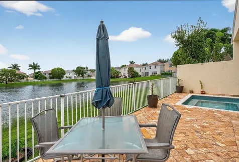 212 Berenger Walk Royal Palm Beach FL 33414