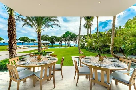 10 00 Casa De Campo DR 22000