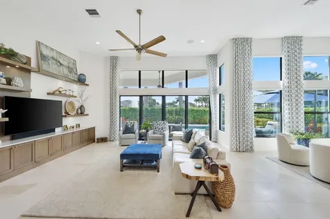 2530 Nw 71st Street Boca Raton FL 33496