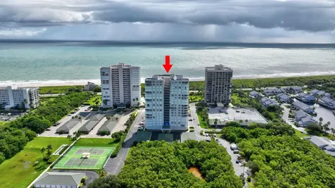 5049 N Highway A1a Hutchinson Island FL 34949
