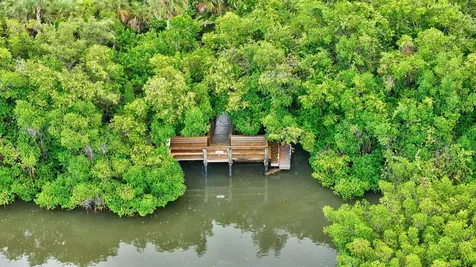 5049 N Highway A1a Hutchinson Island FL 34949
