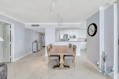 5049 N Highway A1a Hutchinson Island FL 34949