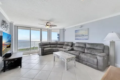 5049 N Highway A1a Hutchinson Island FL 34949