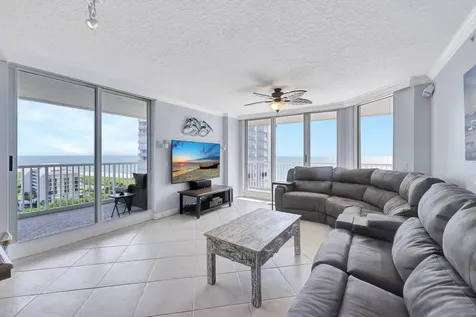 5049 N Highway A1a Hutchinson Island FL 34949