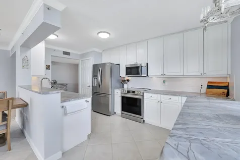 5049 N Highway A1a Hutchinson Island FL 34949
