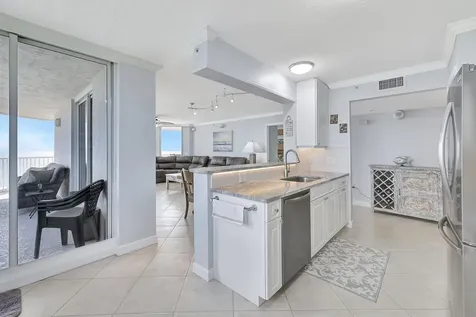 5049 N Highway A1a Hutchinson Island FL 34949