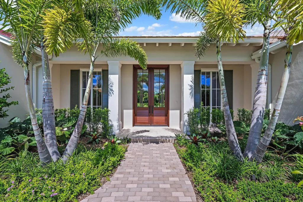 2917 Bluewater Cove Gulf Stream FL 33483