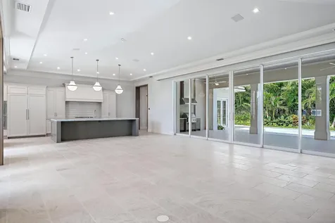 2917 Bluewater Cove Gulf Stream FL 33483