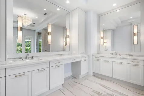 2917 Bluewater Cove Gulf Stream FL 33483