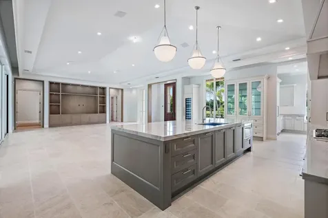 2917 Bluewater Cove Gulf Stream FL 33483