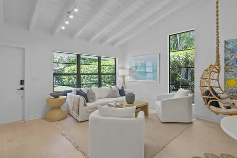 3214 Washington Road West Palm Beach FL 33405