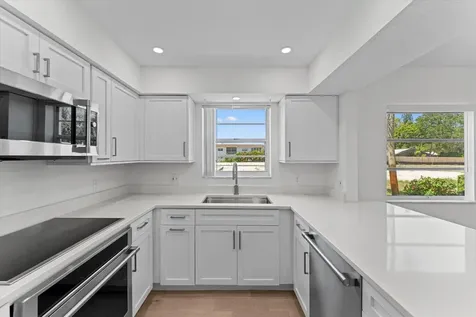 2950 Se Ocean Boulevard Stuart FL 34996
