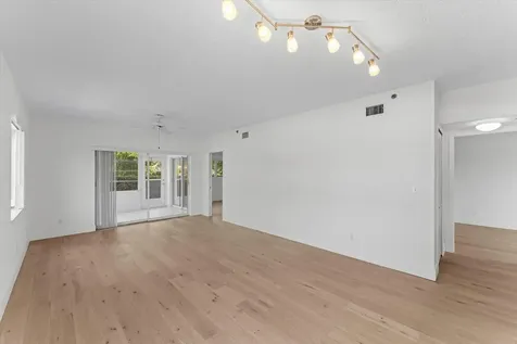 2950 Se Ocean Boulevard Stuart FL 34996