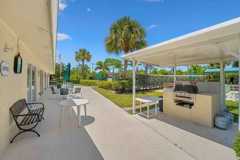 2950 Se Ocean Boulevard Stuart FL 34996