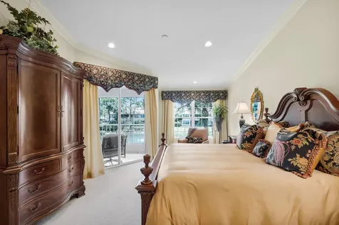 222 Legendary Circle Palm Beach Gardens FL 33418