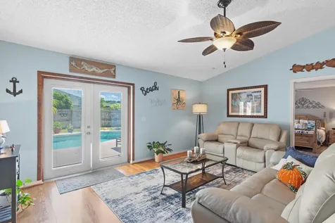 1817 Sw Davis Street Port Saint Lucie FL 34953