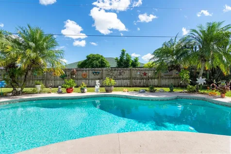 1817 Sw Davis Street Port Saint Lucie FL 34953