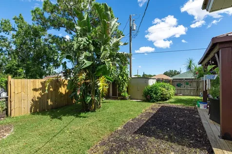 1817 Sw Davis Street Port Saint Lucie FL 34953