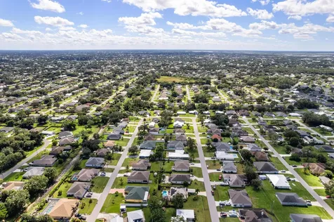 1817 Sw Davis Street Port Saint Lucie FL 34953