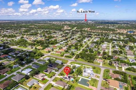 1817 Sw Davis Street Port Saint Lucie FL 34953