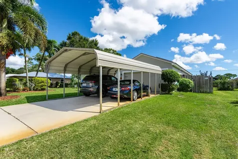 1817 Sw Davis Street Port Saint Lucie FL 34953