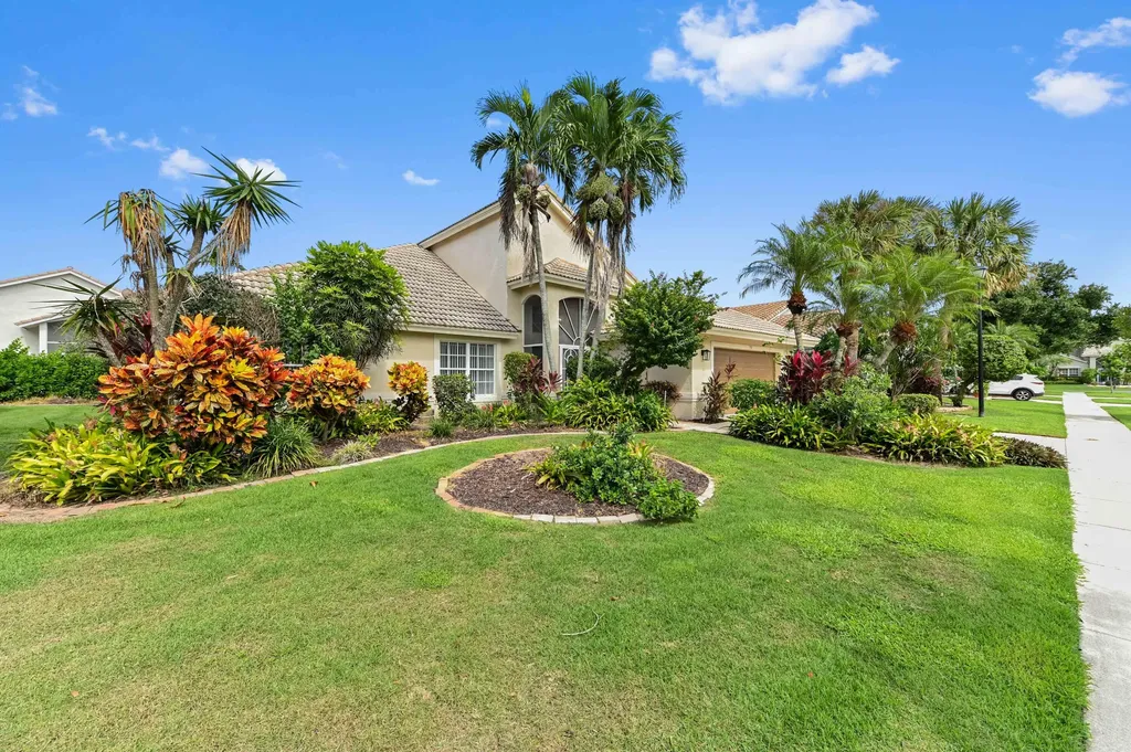7351 Sterling Falls Lane Boynton Beach FL 33437