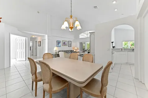 7351 Sterling Falls Lane Boynton Beach FL 33437