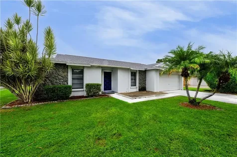 2490 4th Place Vero Beach FL 32962
