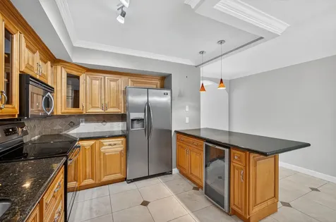 382 Golfview Road North Palm Beach FL 33408
