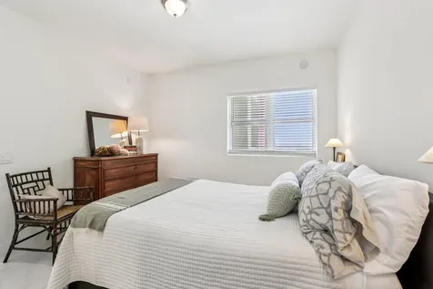 2640 Lake Shore Drive Riviera Beach FL 33404