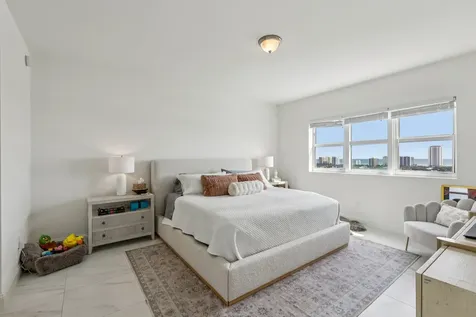 2640 Lake Shore Drive Riviera Beach FL 33404