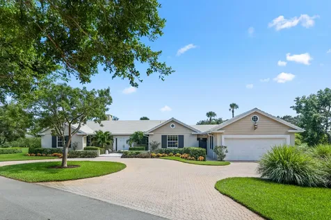 36 Country Road Village of Golf FL 33436