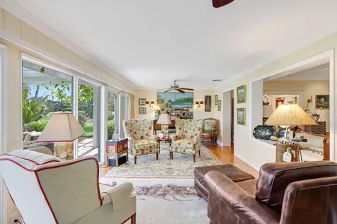 36 Country Road Village of Golf FL 33436