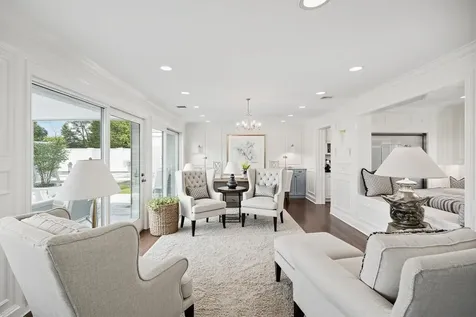 36 Country Road Village of Golf FL 33436