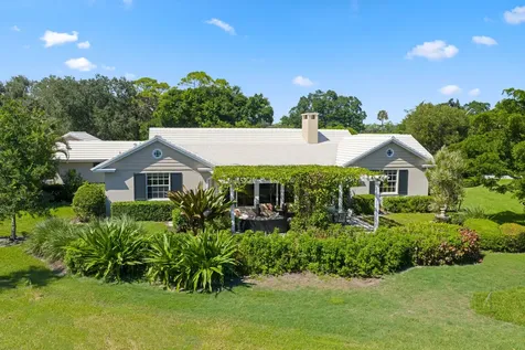 36 Country Road Village of Golf FL 33436