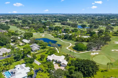 36 Country Road Village of Golf FL 33436
