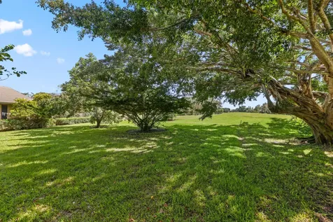 36 Country Road Village of Golf FL 33436