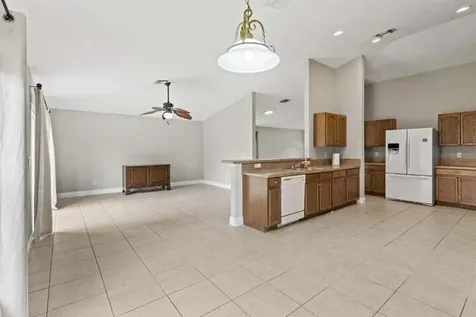 2134 SW Savage Boulevard Port Saint Lucie FL 34953