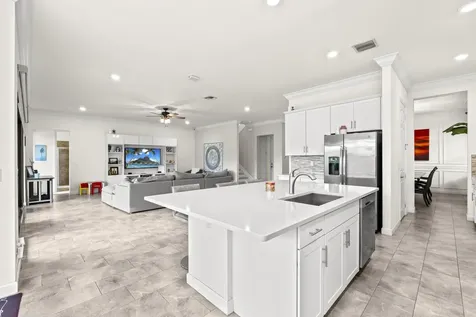 1025 Sterling Pine Place Loxahatchee FL 33470