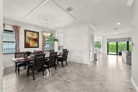 1025 Sterling Pine Place Loxahatchee FL 33470