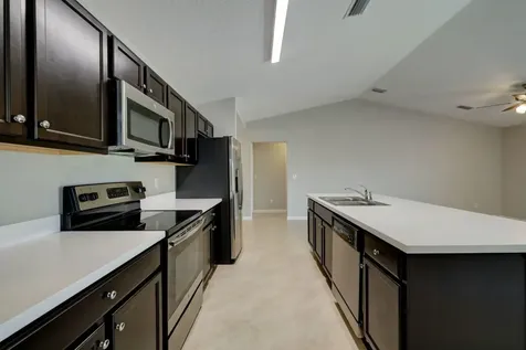 131 Sw Pisces Terrace Port Saint Lucie FL 34984
