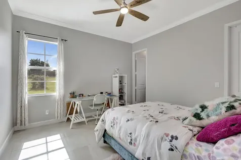 870 Hookline Circle Loxahatchee FL 33470