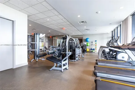 5300 Nw 85th Avenue Doral FL 33166