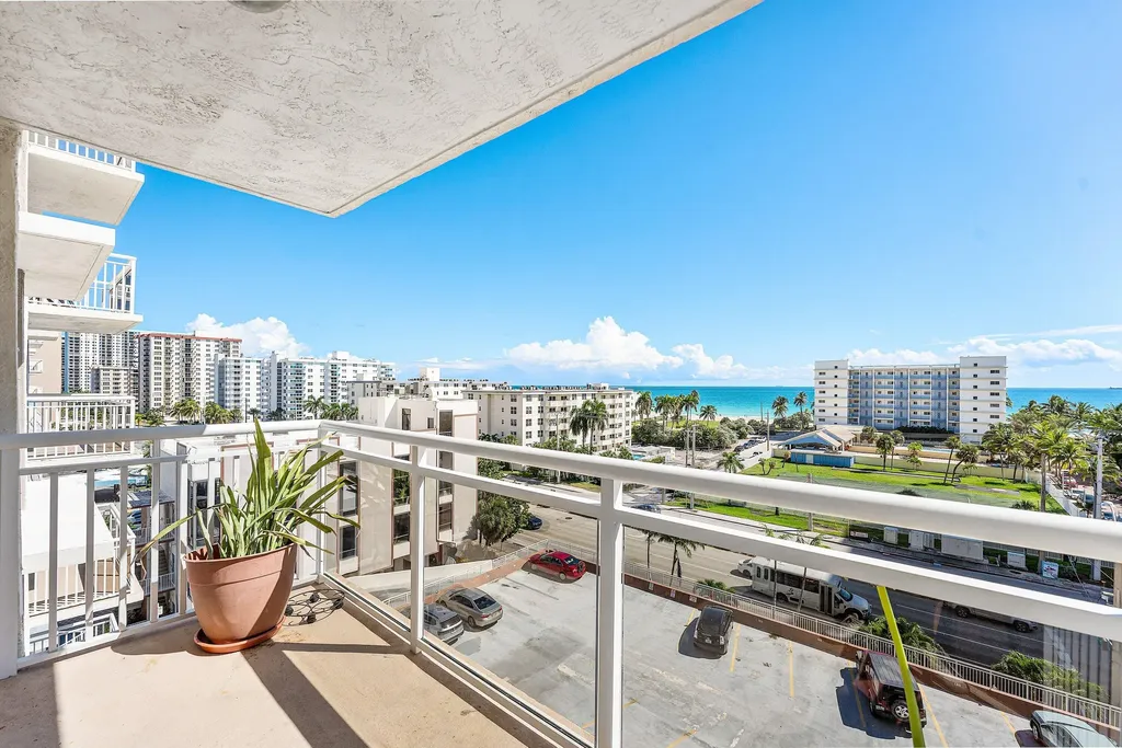 1600 S Ocean Drive Hollywood FL 33019