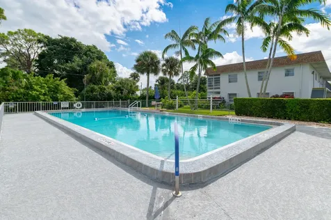 2950 SE Ocean Boulevard Stuart FL 34996