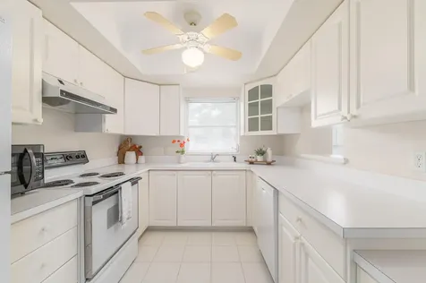 2950 SE Ocean Boulevard Stuart FL 34996