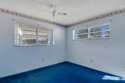 1781 Se Fairfield Street Port Saint Lucie FL 34983