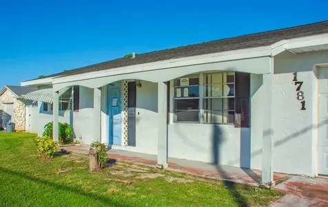 1781 Se Fairfield Street Port Saint Lucie FL 34983
