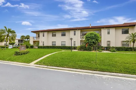 7898 Eastlake Drive Boca Raton FL 33433