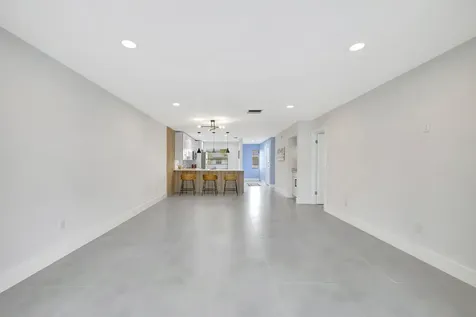 7898 Eastlake Drive Boca Raton FL 33433